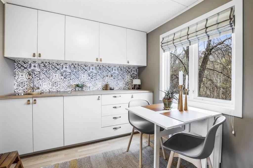 Cozy Cottage Close To Idyllic Archipelago With Additional Building If Booked For More Than 2 People Eydehavn Exterior photo