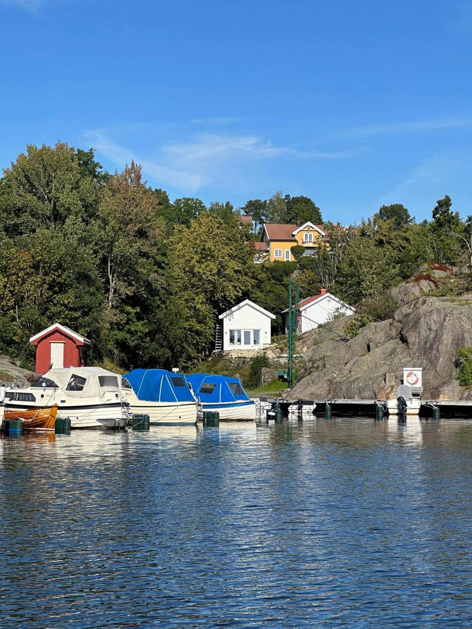 Cozy Cottage Close To Idyllic Archipelago With Additional Building If Booked For More Than 2 People Eydehavn Exterior photo